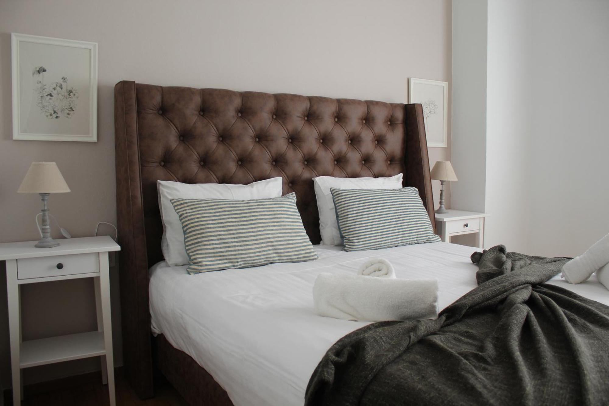 Suite 2 Bedrooms Aten Exteriör bild