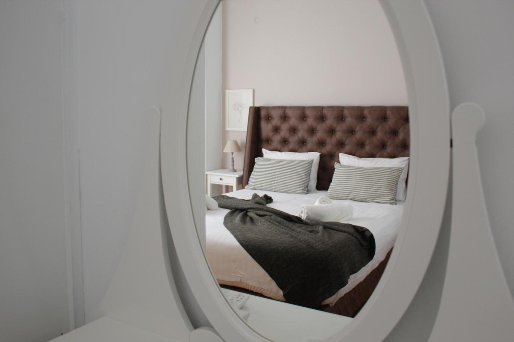 Suite 2 Bedrooms Aten Exteriör bild